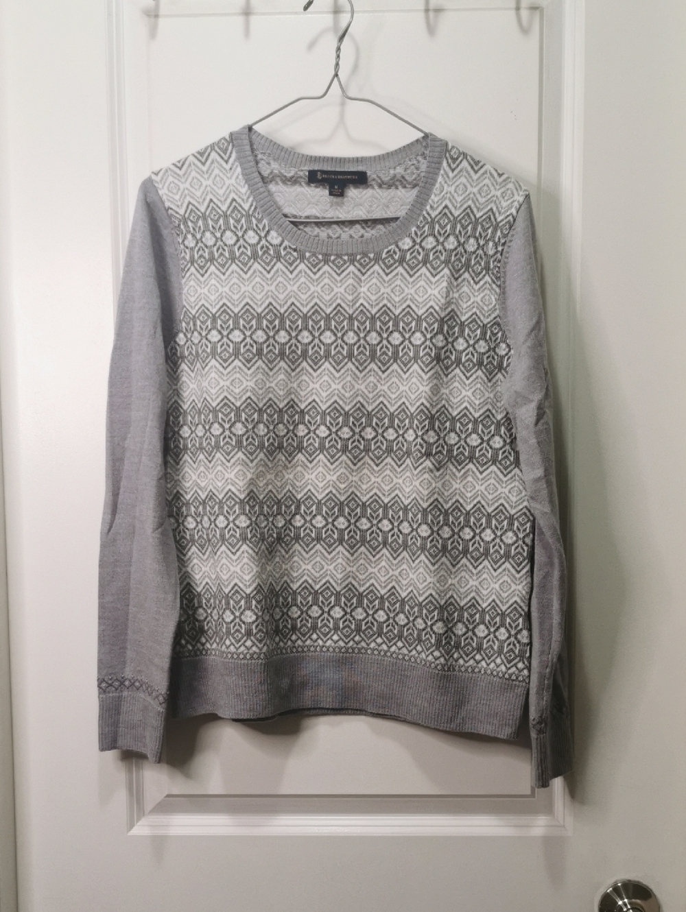 Brooks Brothers Gray and White Geometric Crewneck Sweater Merino‎ Wool